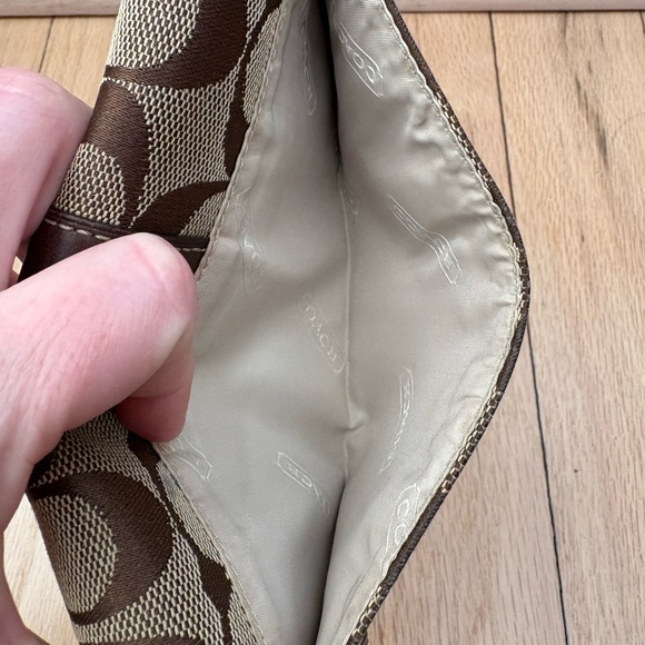 Coach Hampton Tan and Brown Signature C Wallet with Brown Leather Time - Picture 10 of 13